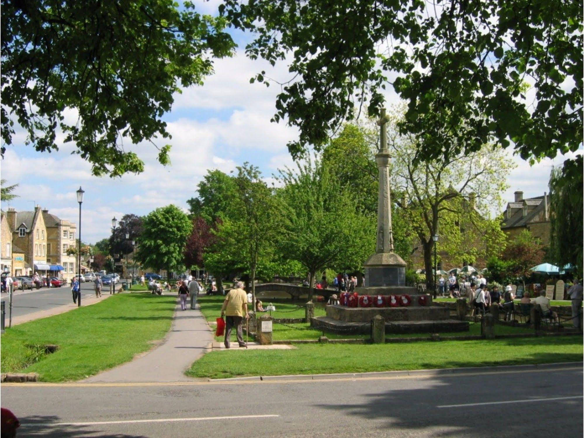 The Mousetrap Inn Bourton-on-the-Water Extérieur photo