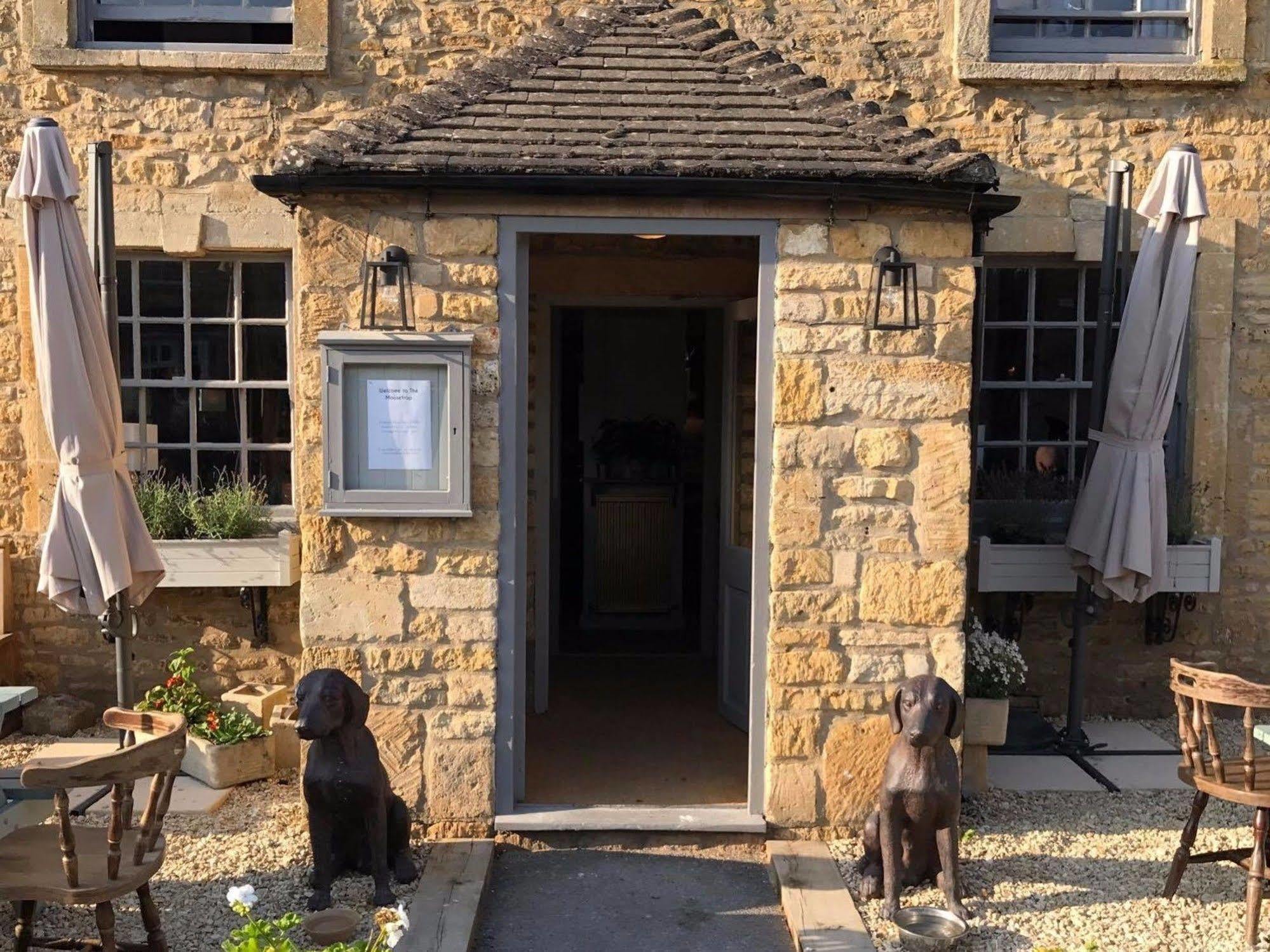 The Mousetrap Inn Bourton-on-the-Water Extérieur photo